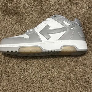 Off-white out of office